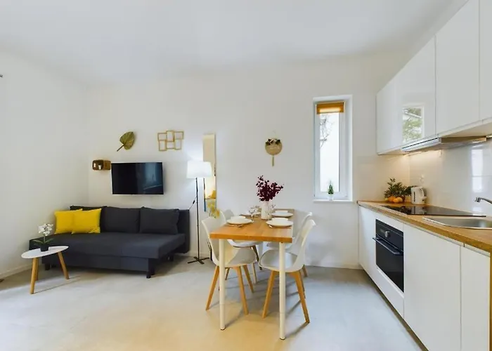 Apartamento W Garden & Parking Near Airport Varsóvia