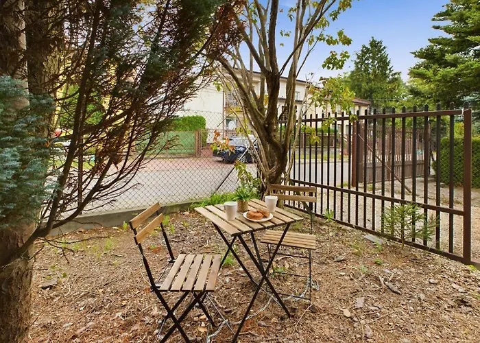 Apartamento W Garden & Parking Near Airport *